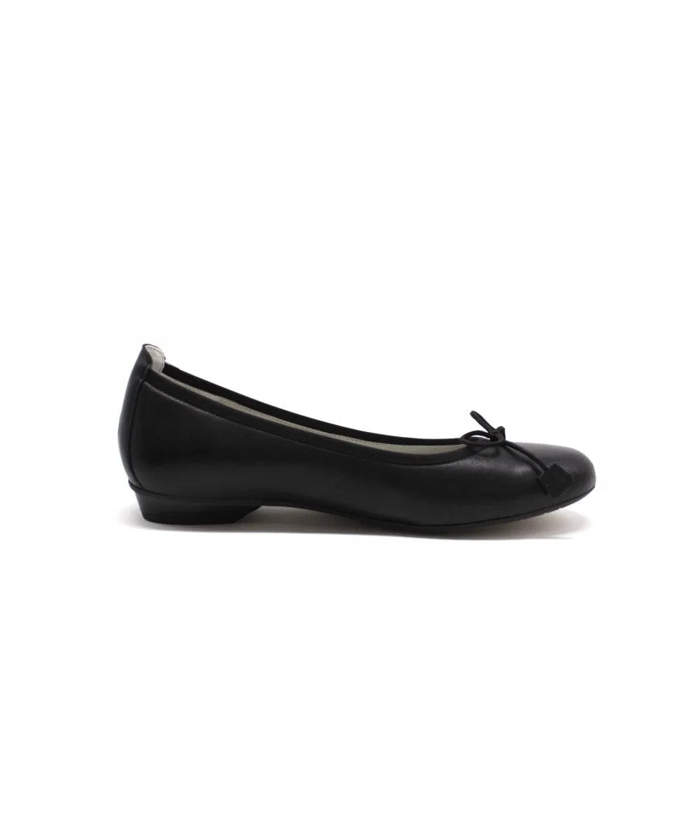 Dorking Women's Teli Ballet Flats- Negro