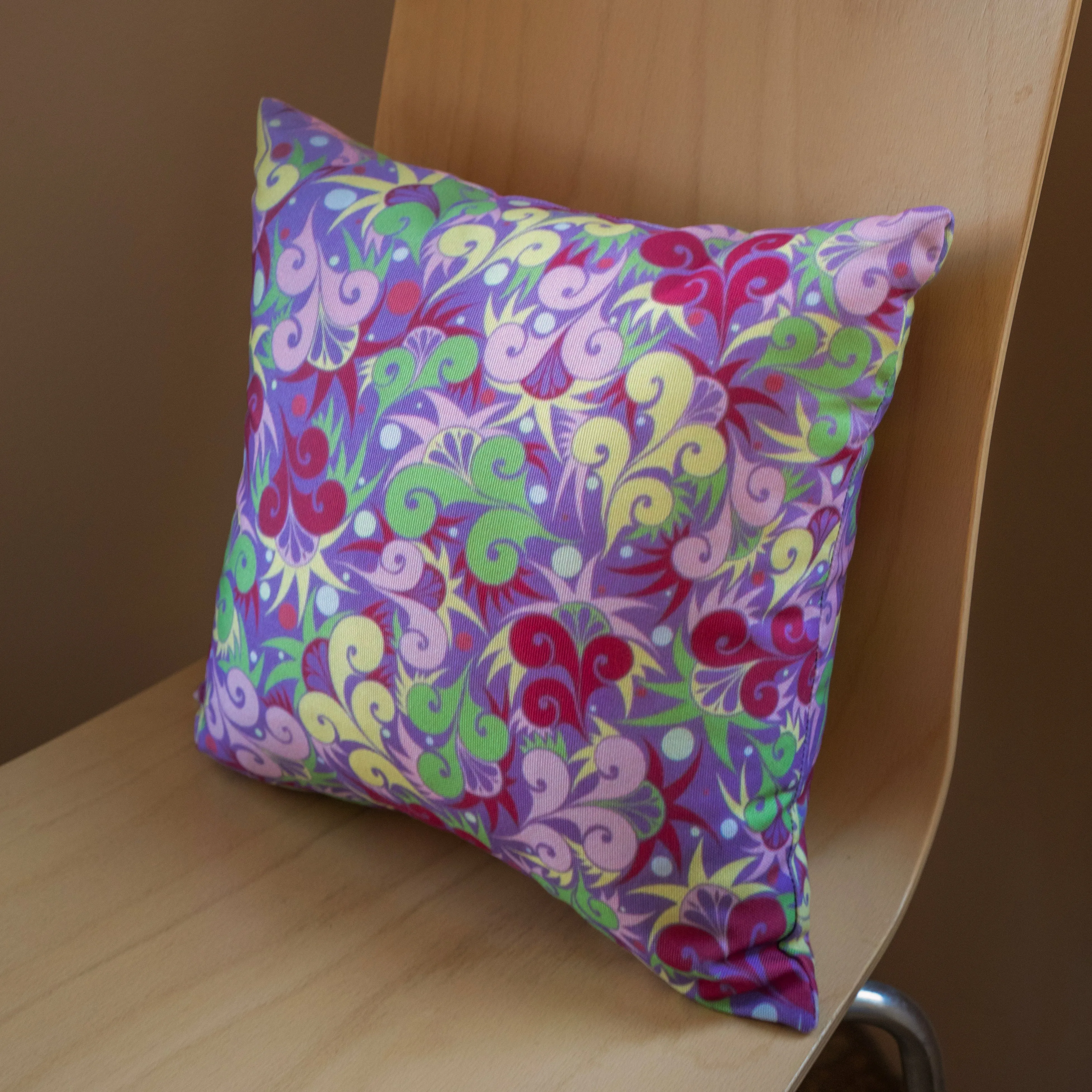 Floral Dynamic Pillow