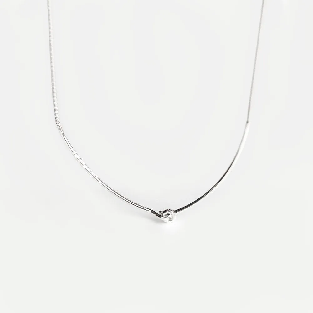 HOOK & EYE NECKLACE