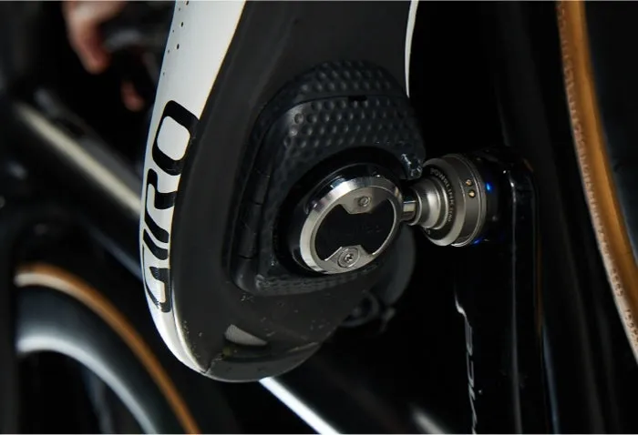 KICKR ROLLR SMART BIKE ROLLER
