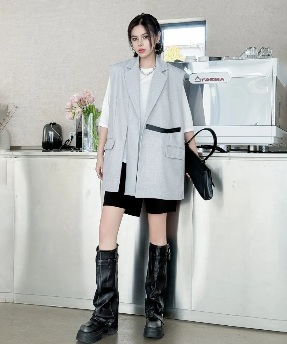 Minimal Structure Vest