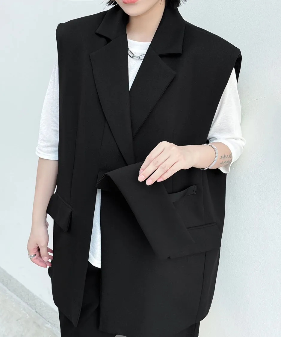 Minimal Structure Vest