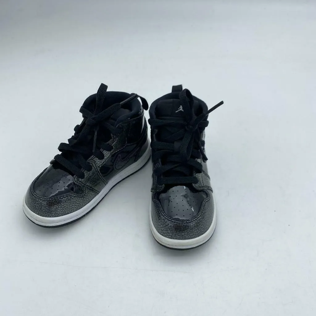 Nike Air Jordan 1 Retro Mid Black 705304-017 Size 7c