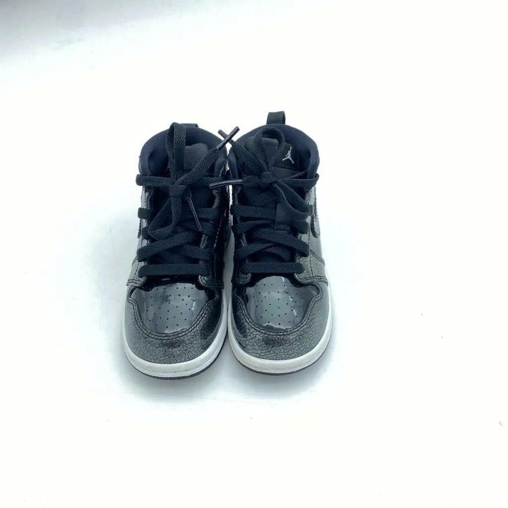 Nike Air Jordan 1 Retro Mid Black 705304-017 Size 7c