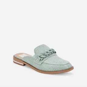 Pela Flats